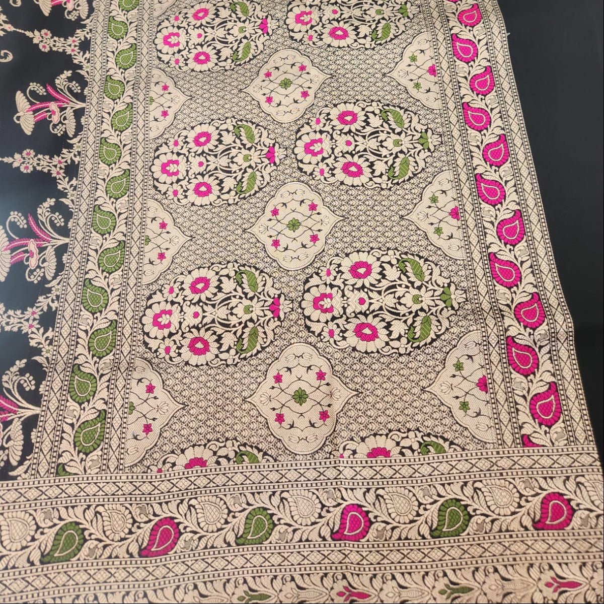 Banarasi Jaal- Deep Black