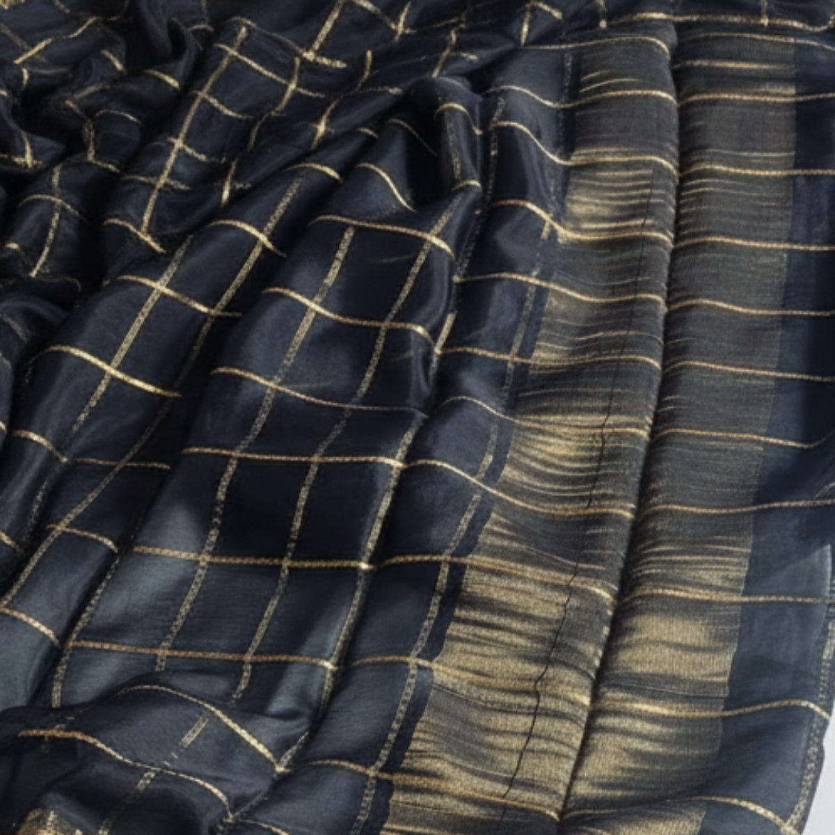 Pure Wrinkle crepe Silk - Black checks